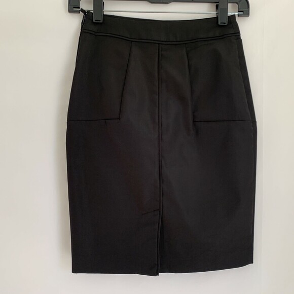 H & M Women's Skirt Size 2 Black Straight Pencil NWT - Picture 2 of 5